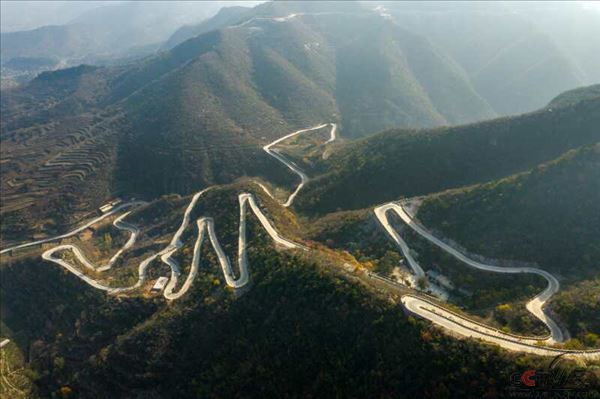 炉峰盘山道.jpg