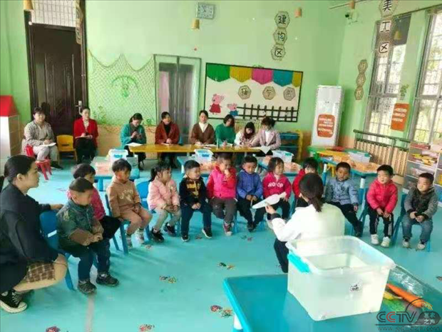 内乡县幼儿园依托“国培计划”开展送教下乡活动 