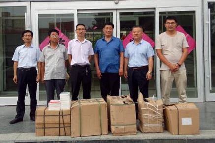费县农业农村局到仰圣社区开展“双报到”志愿服务活动