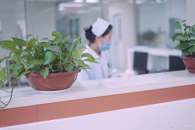 乡村爱情故事之好人平安，别着急小伙子下车你就跑