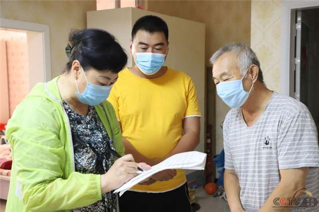 新疆喀什市中亚商贸城：了解群众困难 倾听群众诉求