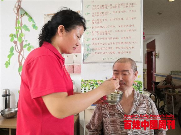 热血丹心书大孝——长垣市银色港湾老年公寓钟淑婷先进事迹