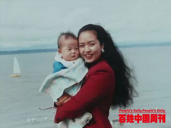 彭丽媛谈幸福家庭生活