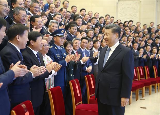 习近平会见全国精神文明建设表彰大会代表