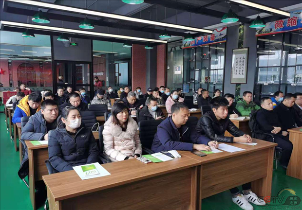 黑龙江省佳木斯市创业孵化园和退役军人专区联合开展就业创业政策解读活动