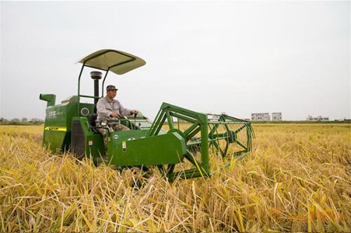 农业机械化加快向全程全面高质高效转型升级
