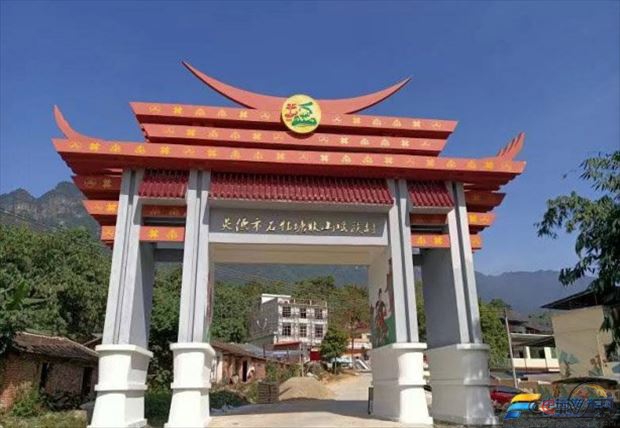 广东英德石牯塘镇：注重党建引领，打造农村基层党建示范村