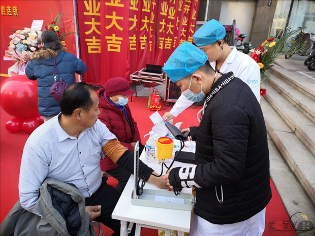 泉城济南一口腔医院开诊做公益为千人免费洗牙