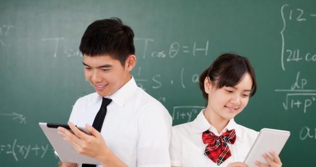 老父亲挥泪写下的忏悔信，告诫所有家长：逼孩子就是在毁他