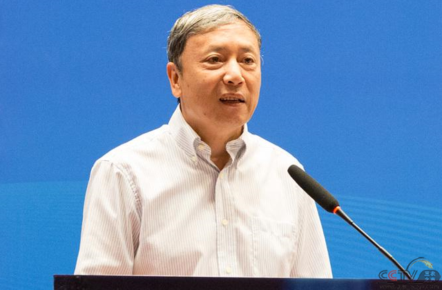蔡昉：实现共同富裕必须努力扩大中等收入群体
