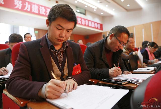村干部任职，到底是学历重要还是资历呢？老农：做到这点最重要