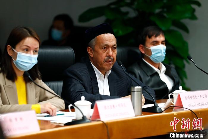 新疆宗教人士回应印尼记者：开展正常宗教活动没有受到任何限制