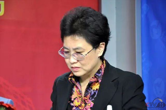 首次披露：在新疆工作超30年女“老虎”，敛财首站是在他的手下