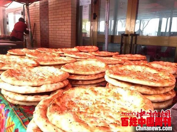 新疆打造“馕”文化新业态推出精品走出疆外市场