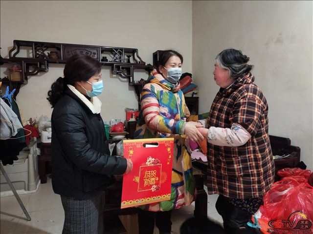 安徽亳州谯城区薛阁街道柳湖社区：走访慰问老党员 真情关怀暖人心