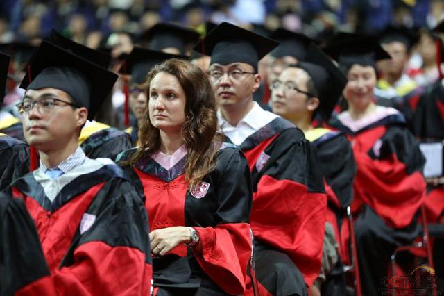清华有81%的出国留学生没有回国，施一公直言：大学生比较现实