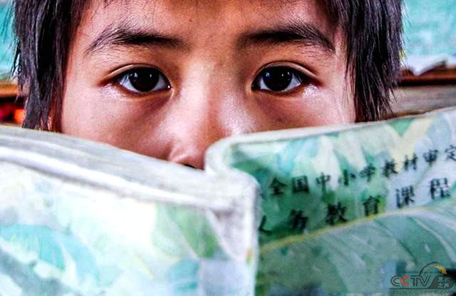 留守儿童的世界只有“等待”？父母为了生活远走他乡