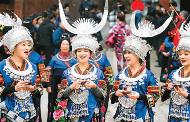 贵阳市主打酸汤鱼的餐馆：尝鲜苗家酸汤鱼