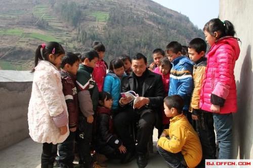 全国人大代表缪国乐：乡村教师留不住怎么办？建立完善“越往基层、越是艰苦，地位待遇越高”机制