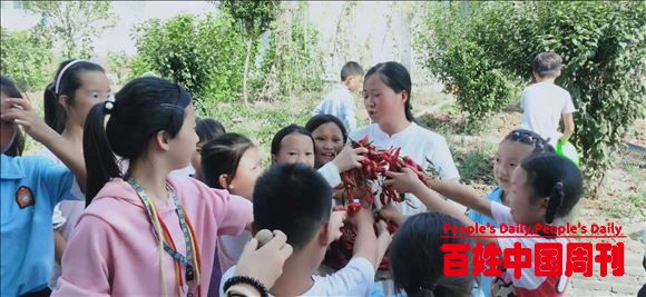 赖春萍：痴心一片终不悔 只为桃李竞相开