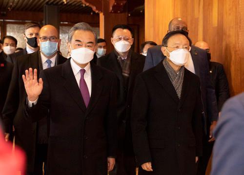 外国网友评中美对话：过去没有哪个国家敢发出这样的声音，世界听到了！