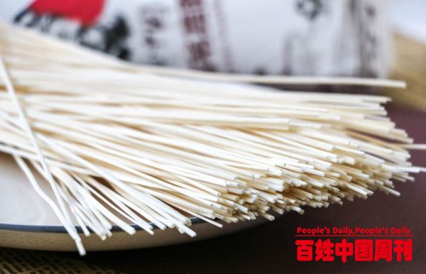 强化现代农业科技和物质装备支撑 构建现代乡村产业体系