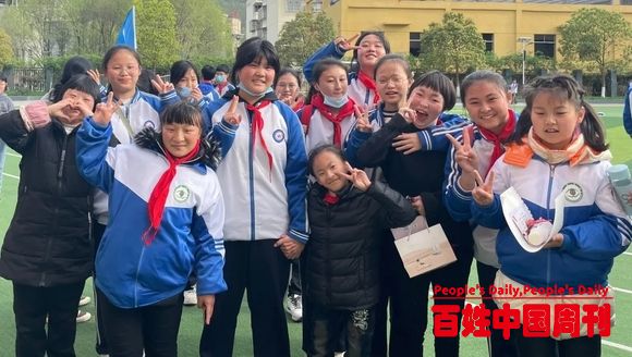 共青团广元旺苍县委组织开展雷锋月系列志愿服务活动
