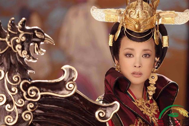 狄仁杰劝武则戒色，武则天给他看了一物，便让狄仁杰哑口无言