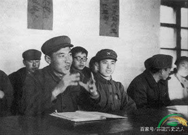 48年前轰动一时的白卷英雄张铁生，高考交白卷，如今现状如何？