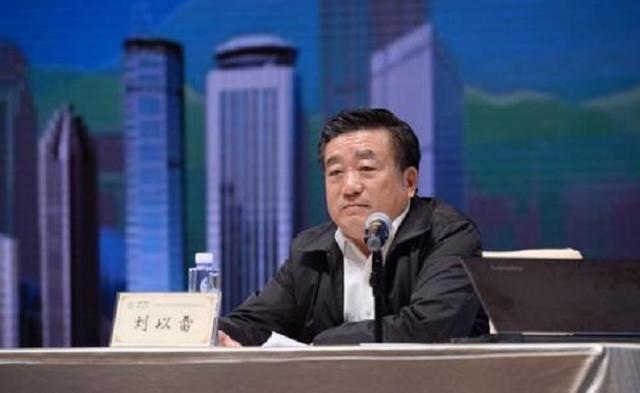 刘以雷：我看“坚持以人民为中心”推进新疆经济高质量发展
