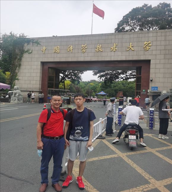 德孝中华周刊推荐：父爱如山之送儿圆梦