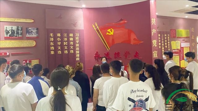 新疆霍城：追寻红色足迹传扬“五四”精神 