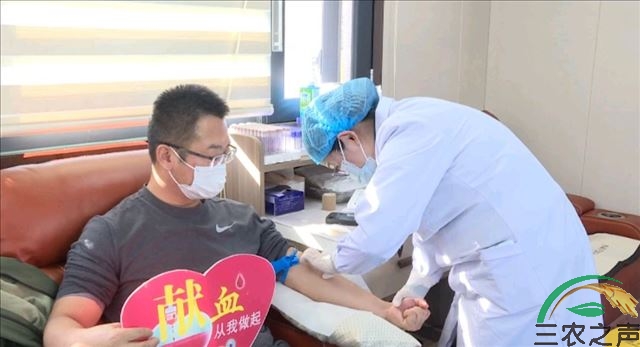新疆奎屯：“世界献血者日”无偿献血传递大爱